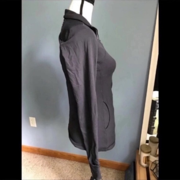 Lululemon pullover - Picture 2 of 8